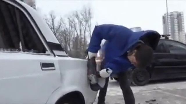 Когда кто-то занял 2 места на парковке смотреть онлайн