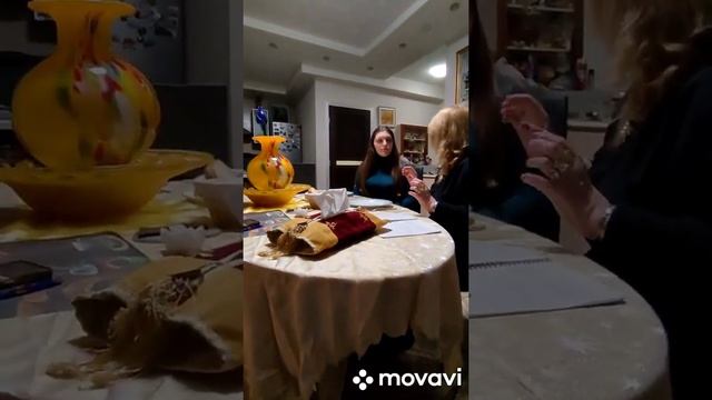 Этикет!Один из самых сложных продуктов! Кусаем хлеб? А как есть любимый новогодний салат по этикету смотреть онлайн