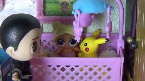 БЕРЕМЕННАЯ КУКЛА ЛОЛ СЮРПРИЗ В БОЛЬНИЦЕ с малышом! Смешные куклы мультики семейка ЛОЛ Даринелка