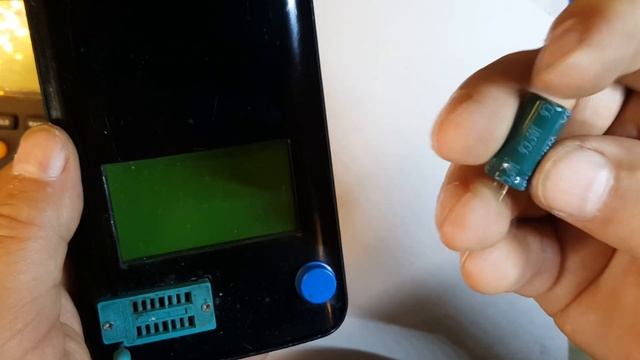 Не включается монитор LG FLATRON L194WS , ремонт . смотреть онлайн