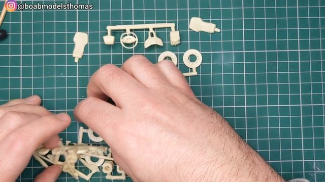 Ferrari SF90 Spider - Unboxing the 1/24 resin model kit from Alpha Model смотреть онлайн