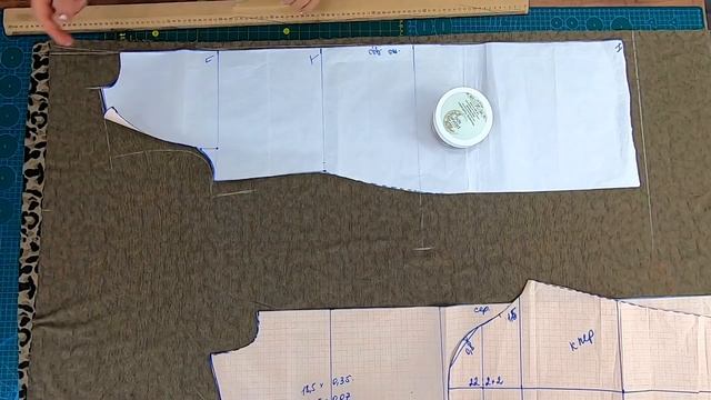 Модное платье баллон во всегда актуальном принте. Моделирование раскрой и первая примерка смотреть онлайн