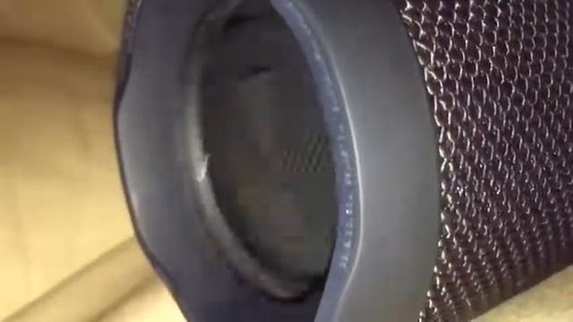 JBL FLIP 4 Bass Test смотреть онлайн