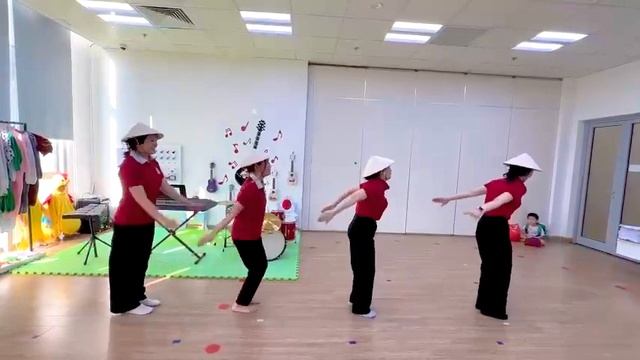 Flashmob Vinschool смотреть онлайн