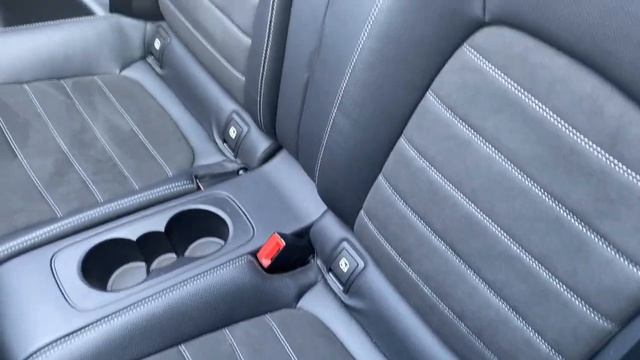 MERCEDES C 220 d Auto Cabrio Premium Plus смотреть онлайн