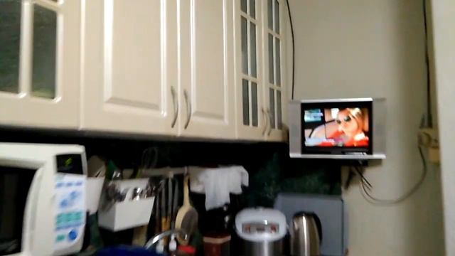 Суп вермишелевый с курицей на ужин...Перекус .Фрукты ,творог ,чай с медом.. смотреть онлайн