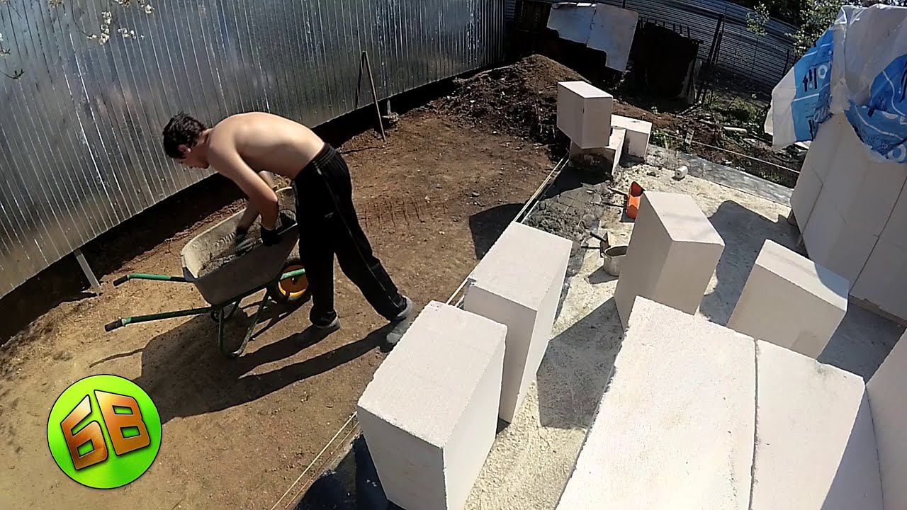 Никого не слушайте! Первая кладка углов первого ряда для новичка. ➲ КАК Построить ДЕШЕВЫЙ Дом? смотреть онлайн