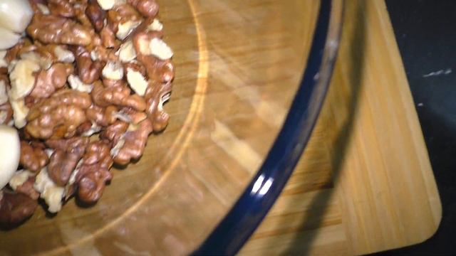 Травяной Соус ПЕСТО - делается ПРОСТО, съедается БЫСТРО! Classic italian basil PESTO sauce with nut смотреть онлайн