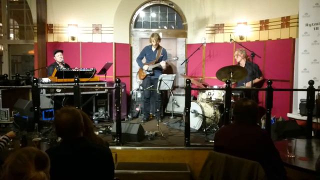 Kalle Kalima/Juttutupa/021116/part 1 смотреть онлайн