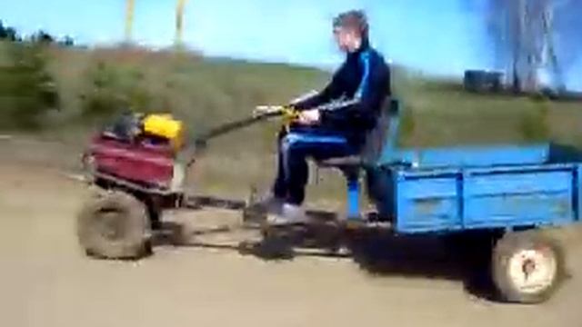 мотоблок летит смотреть онлайн