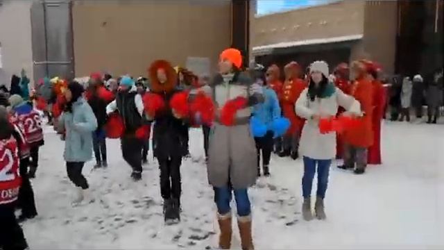 Репетиция синхрона. Коллективы Тобольска оттачивают программу церемонии встречи Олимпийского огня смотреть онлайн