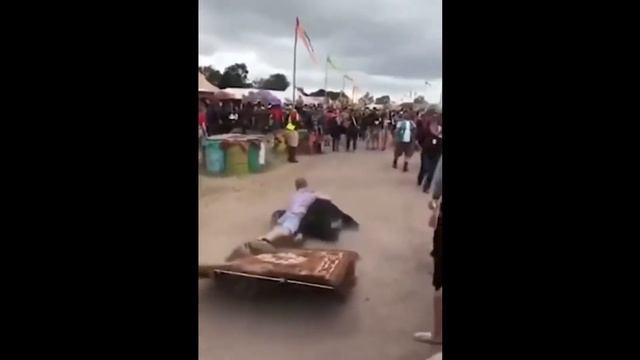 Самодельный ковёр самолет. Ржачные моменты. смотреть онлайн