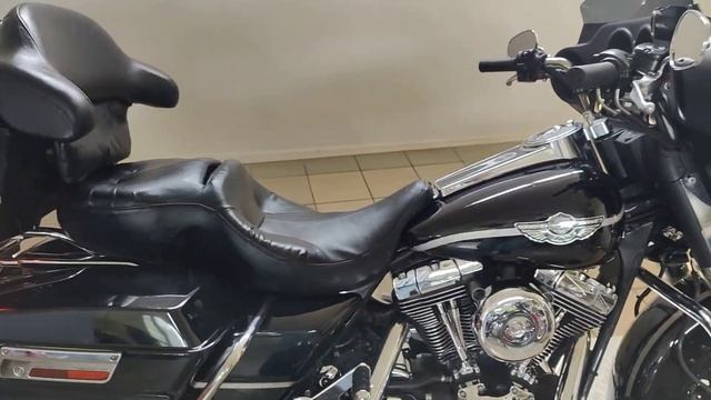 HARLEY-DAVIDSON FLHTCI Electra Glide Classic (4811) смотреть онлайн