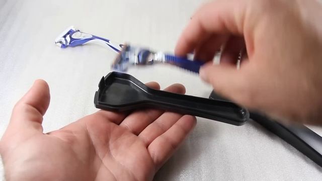 Razorkeeper Travel Razor Case смотреть онлайн