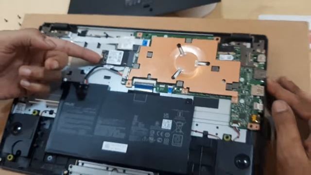 ASUS E410MA UPGRADE SSD, TEARDOWN смотреть онлайн