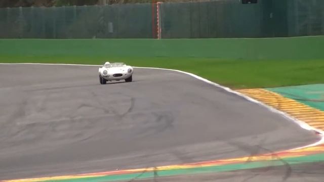 Woodcote Trophy Stirling Moss Trophy : action Lister Jaguar VS Ferrari [HD] смотреть онлайн