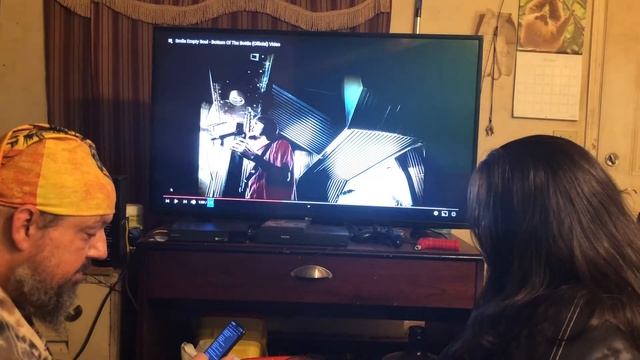 Dobson’s react to Smile Empty Soul - “Bottom of the bottle “ смотреть онлайн
