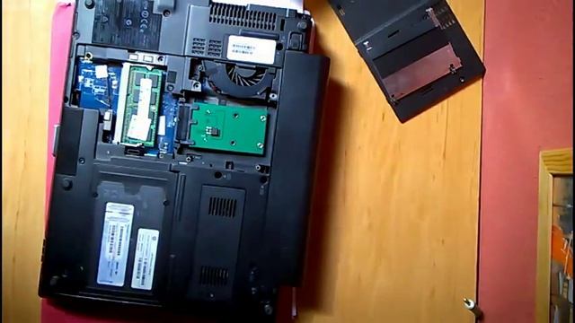 Install mSATA SSD disk (PCI-e) on a 1.8" HDD socket смотреть онлайн