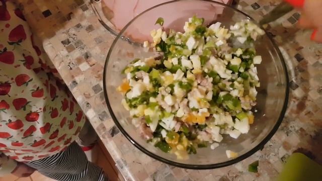 LIFE VLOG: Встречаем Новый Год/ Поём Караоке/ Дед Мороз Раздаёт ПОДАРКИ. смотреть онлайн