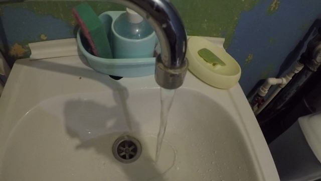 Нет напора воды на верхнем этаже, врезаем насос для повышения давления воды. смотреть онлайн