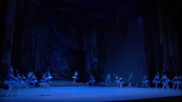 Olga Smirnova - Raymonda Act 1 - Romanesca, Grand Adagio, Waltz and Variations - BB смотреть онлайн