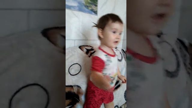 Наш первый танец на свой первый день рождения! смотреть онлайн