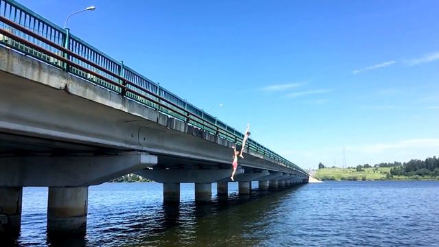 Мост через реку Озерна смотреть онлайн