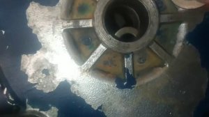 Выбиваем подшипник из крышки электродвигателя