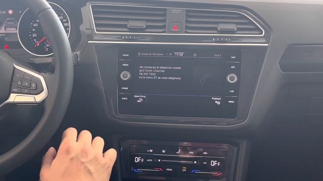 Mise en main et présentation Volkswagen Tiguan Life Business TDI DSG смотреть онлайн