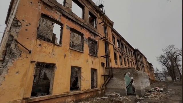 Мариуполь. Школа №40. Февраль 24г. смотреть онлайн
