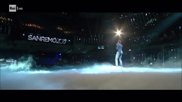 Mika Rend Hommage à George Michael - Sanremo 2017