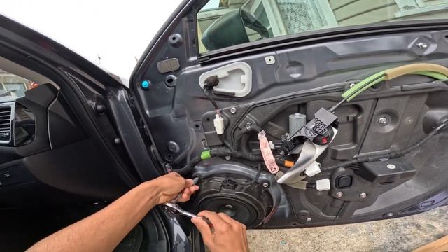 How to change/fix mazda3 2014/15/16/17/18 Front Driver side Door speaker - step by step смотреть онлайн