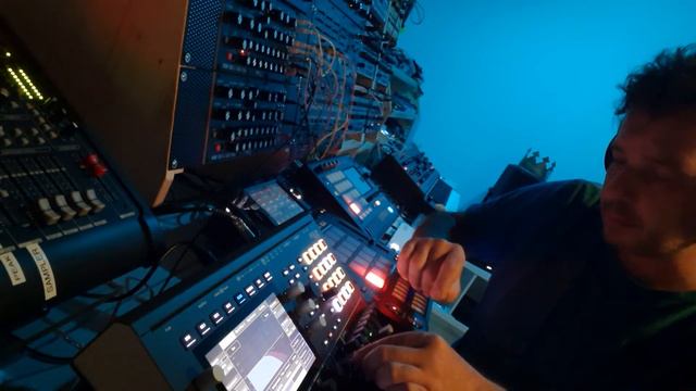 Ambient Blade Runner Session with Waldorf Iridium, Novation Peak, Cobalt8 & Moog Matriarch смотреть онлайн