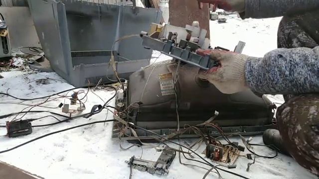 Очень большой тв THOMSON в разбор смотреть онлайн