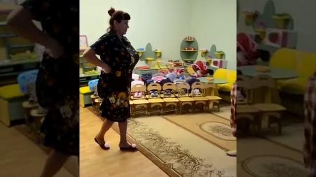 Оригинальная призентация новогодних игрушек