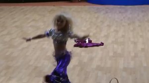 ✯ Маленькая девочка красиво танцует ВОСТОЧНЫЙ ТАНЕЦ ✯ Детский Восточный Танец ✯ Школа танцев - #NOV