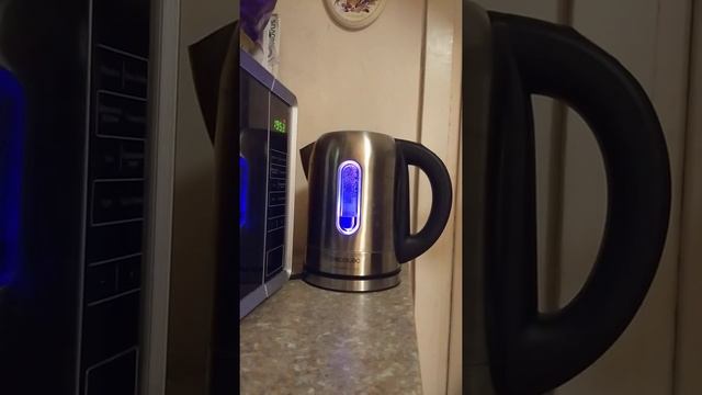 Демонстрация работы чайника CECOTEC ThermoSense 290 Steel смотреть онлайн