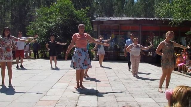 Танец Вожатых - просто супер! смотреть онлайн
