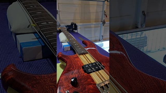 kais guitar workshop. 1981 Aria pro 2 Bass.fret polish. смотреть онлайн
