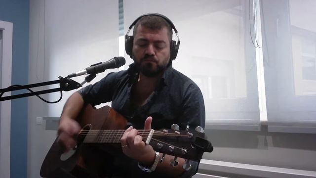 While my guitar gently weeps - The Beatles/George Harrison acoustic cover смотреть онлайн