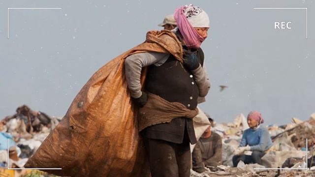Юля Прожила на московской свалке 14 лет Как складывается ее судьба сейчас смотреть онлайн