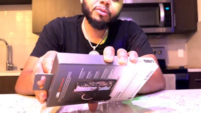 UAG Monarch UNBOXING! [Iphone 14 Pro Max] смотреть онлайн