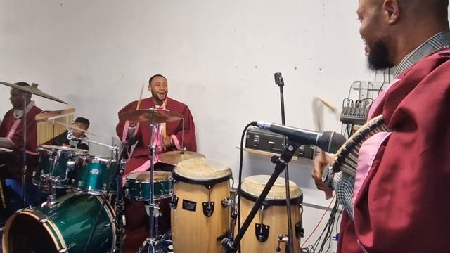 our god is good song 🎵 by the anointed voice drum 🥁 🪘 by #omoiguigodswealth смотреть онлайн