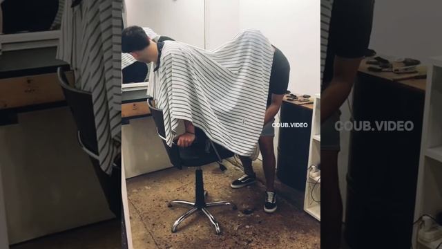 Зря он утеплитель снимает ?