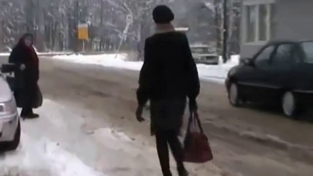 Снег идет (видео о Весьегонске).