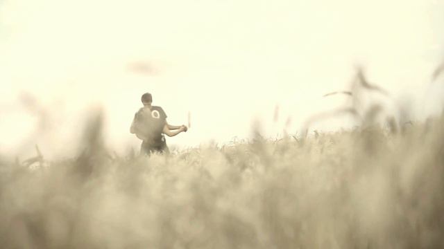 love story в поле смотреть онлайн