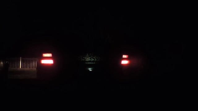 Oracal 8300-033 Red Orange on rear lights смотреть онлайн