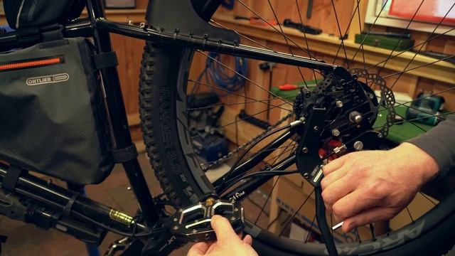 Велосипед Surly ECR. Подножка для туринга с Rohloff и дисковыми тормозами Shimano своими руками смотреть онлайн