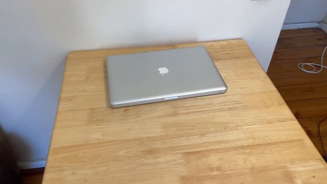 MacBook Pro 16 inch (2019) vs MacBook Pro 17 inch (2011) Comparison смотреть онлайн