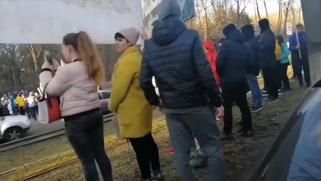 ПОРОШЕНКО В ВИННИЦЕ 27 .03.2019! КАК ВСТРЕЧАЮТ ЛЮДИ ПОРОШЕНКА! НАЦКОРПУС! смотреть онлайн